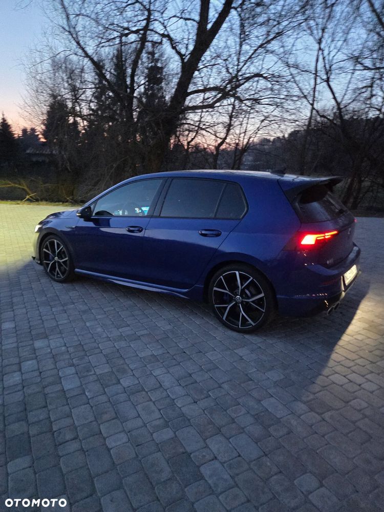 Volkswagen Golf - 31