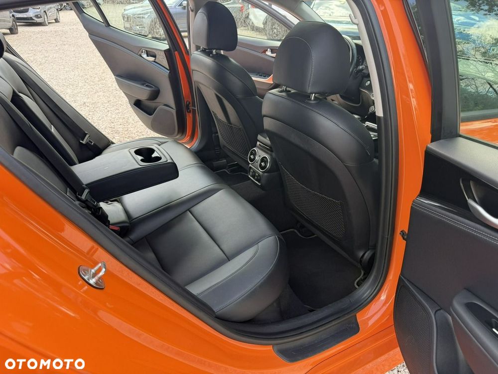 Kia Stinger - 18