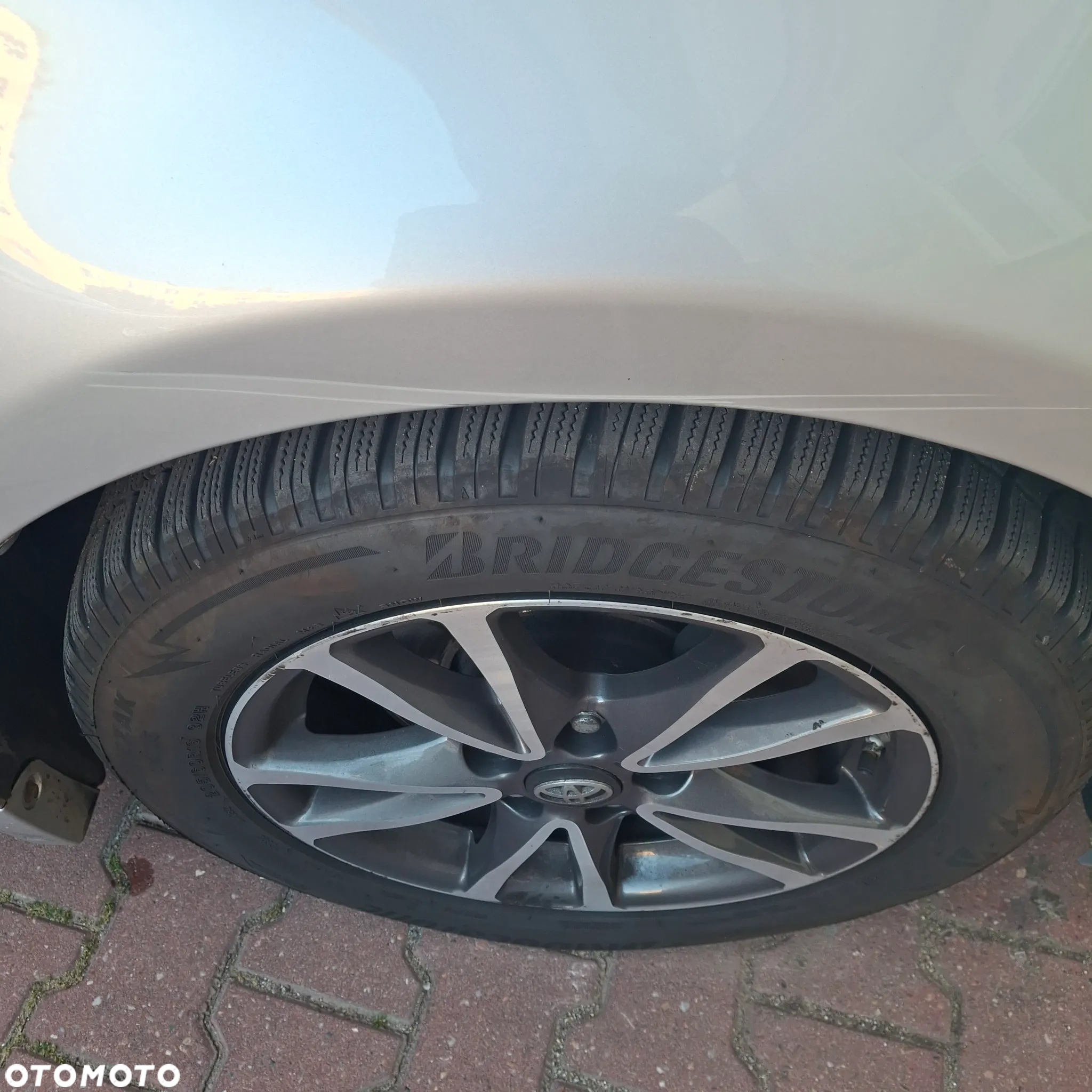 Toyota Avensis 1.8 Premium - 20