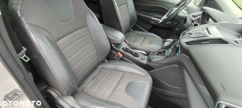 Ford Kuga - 13