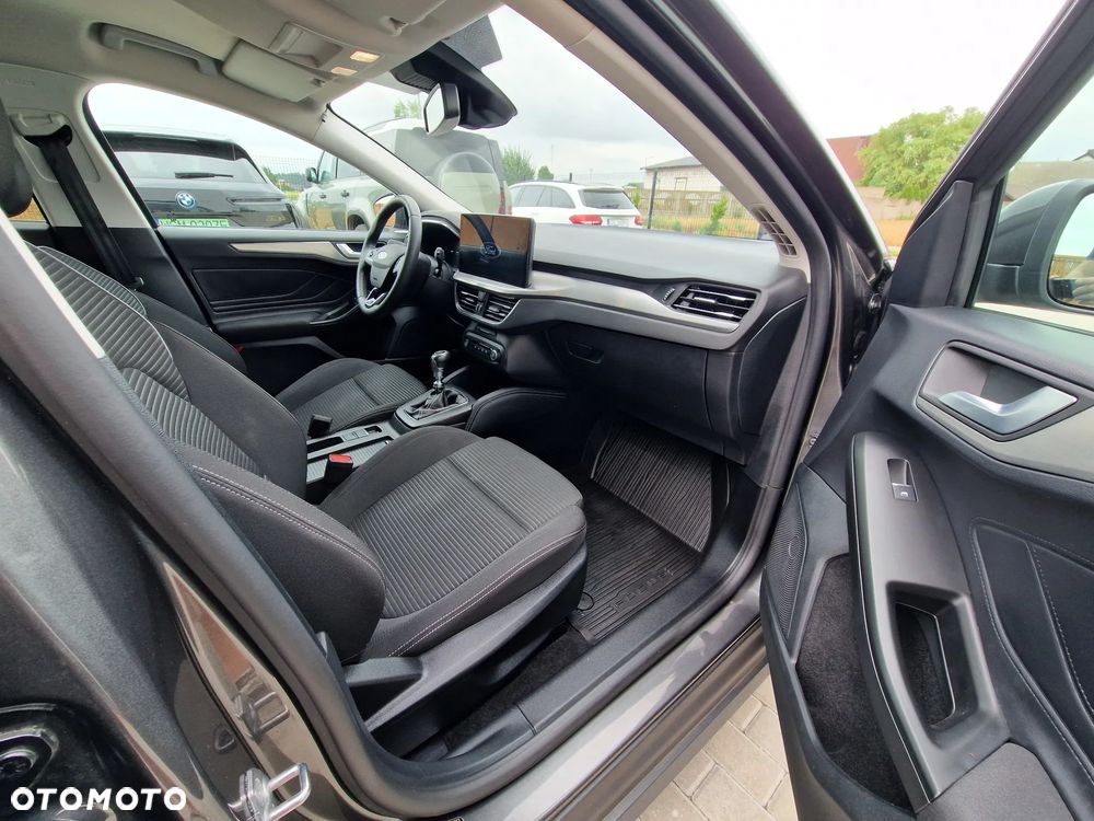 Ford Focus 1.0 EcoBoost Titanium - 6