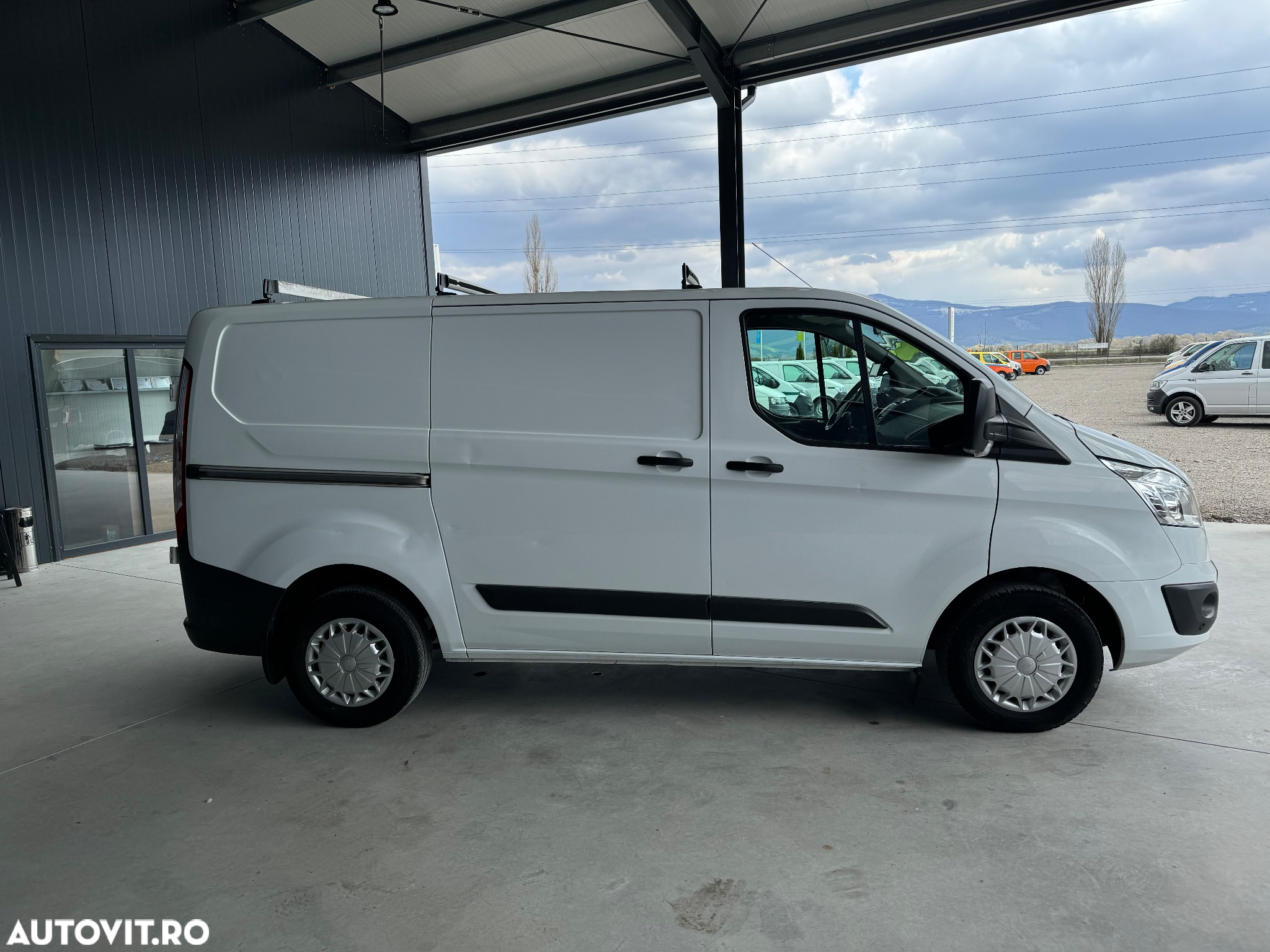 Ford Transit Custom - 12