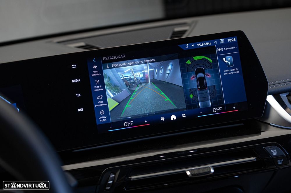 BMW iX1 eDrive20 xLine - 26