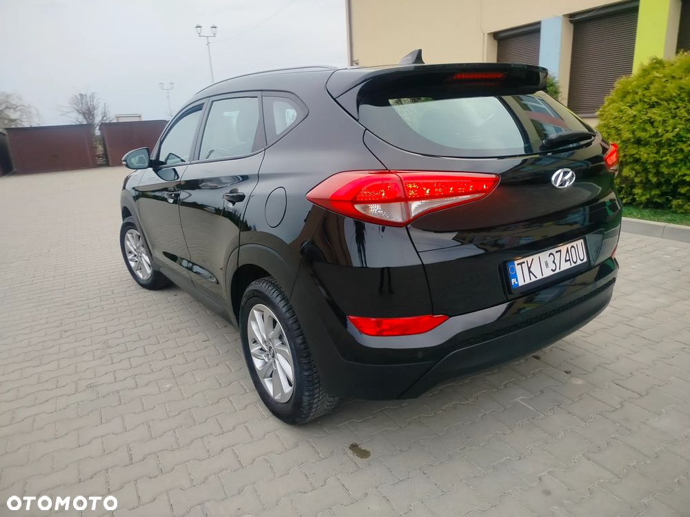 Hyundai Tucson 2.0 TDCi 2x4 Titanium - 11