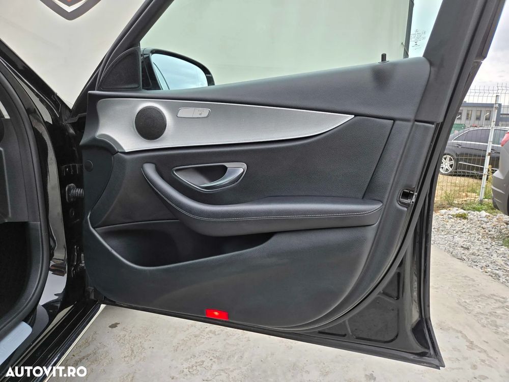 Mercedes-Benz E 220 d T 9G-TRONIC Avantgarde - 28