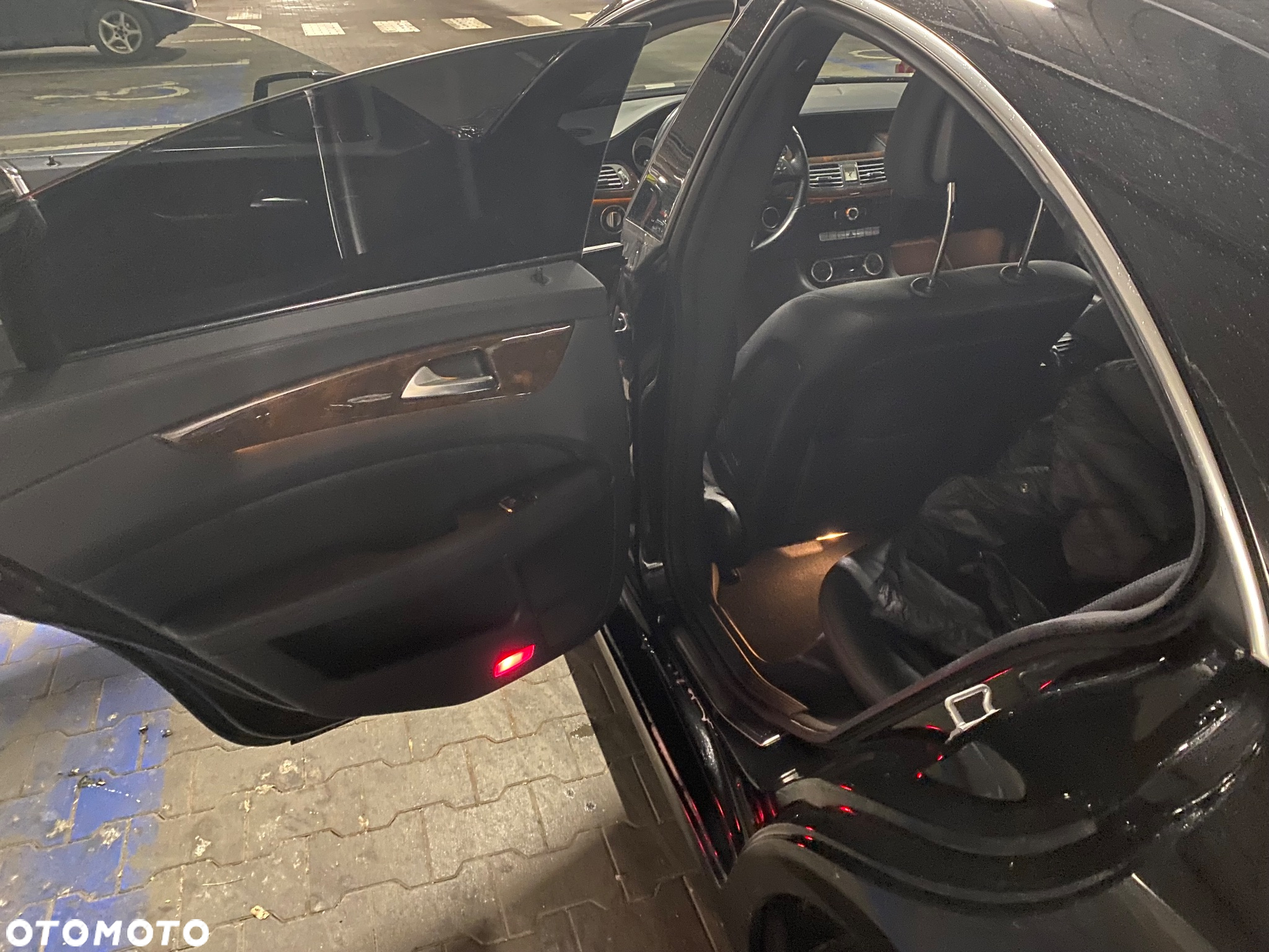 Mercedes-Benz CLS 350 BlueEffICIENCY - 18
