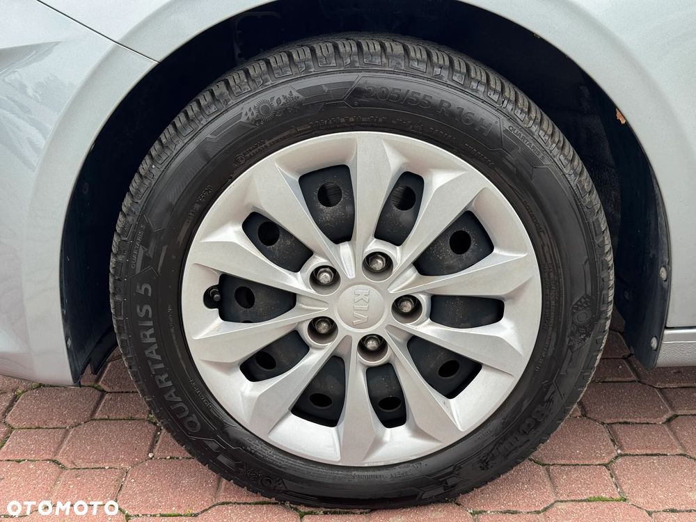 Kia Ceed - 19