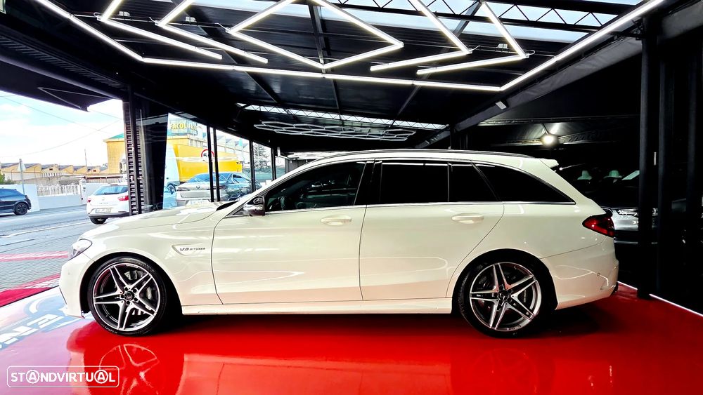 Mercedes-Benz C 63 AMG Standard - 4