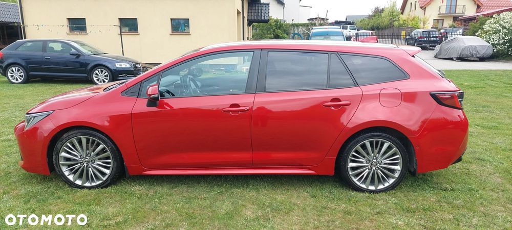 Toyota Corolla 2.0 Hybrid Executive - 16