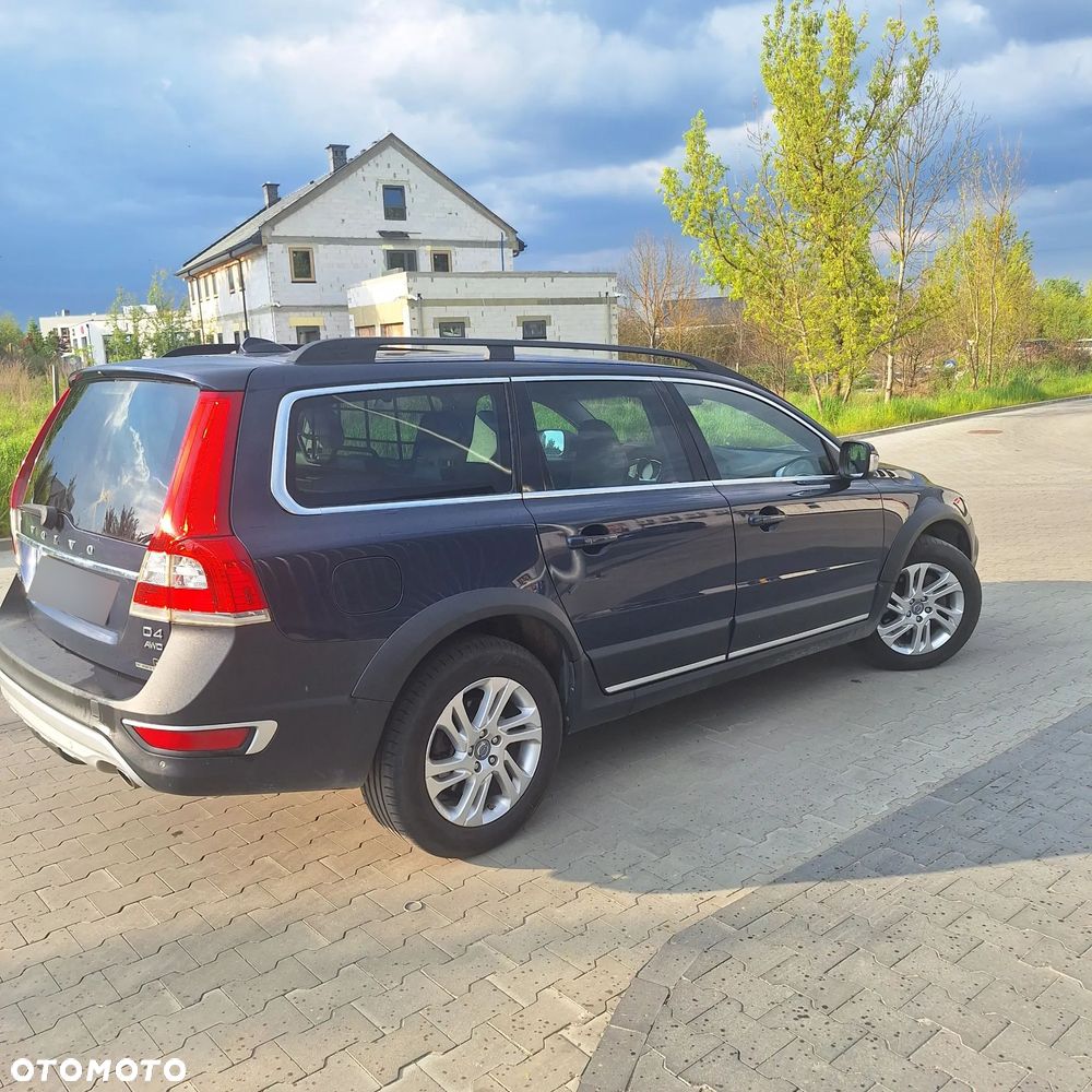 Volvo XC 70 D4 AWD Momentum - 4