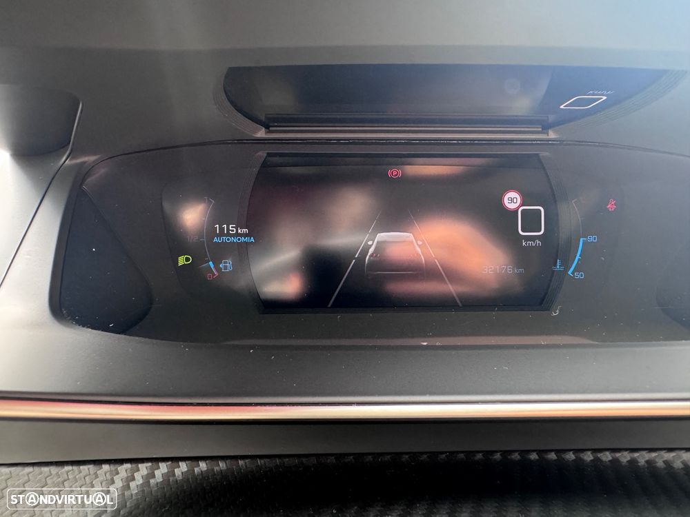 Peugeot 2008 1.2 PureTech Allure - 16