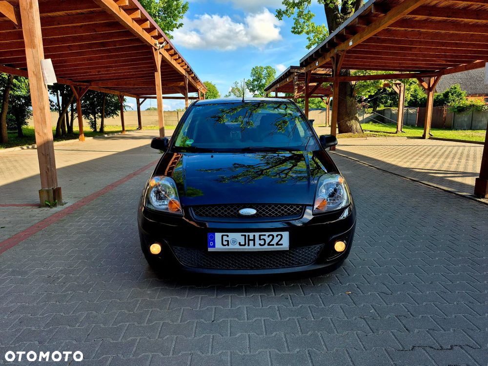 Ford Fiesta - 2