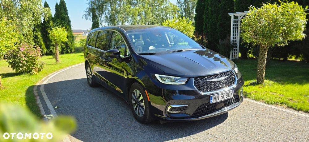 Chrysler Pacifica - 3