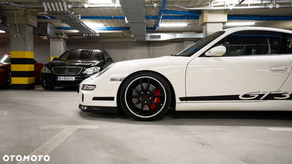 Porsche 911 GT3 - 12