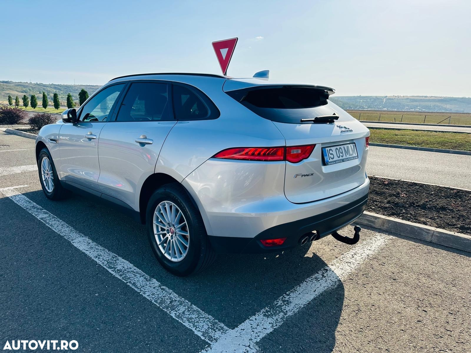 Jaguar F-Pace 20d Aut. Portfolio - 4
