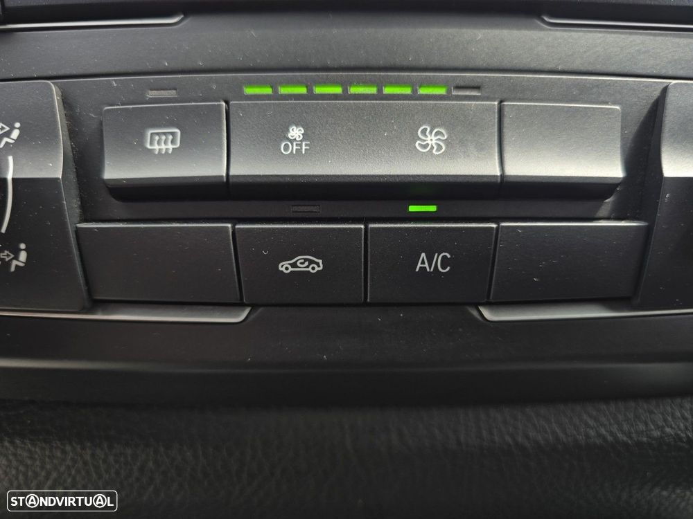 BMW 116 d EDynamics Line Sport — fotografia 29