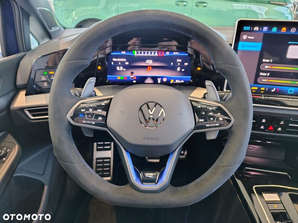 Volkswagen Golf - 14