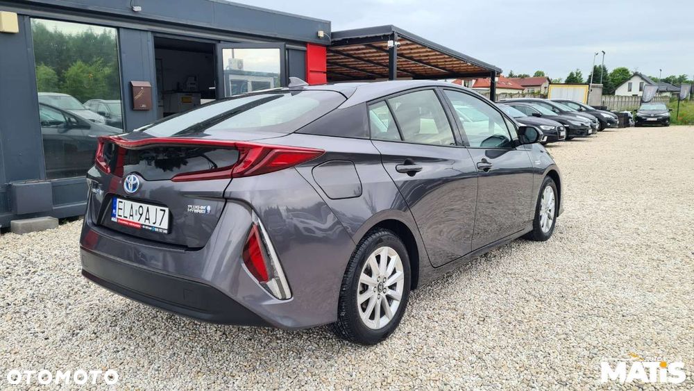 Toyota Prius - 27