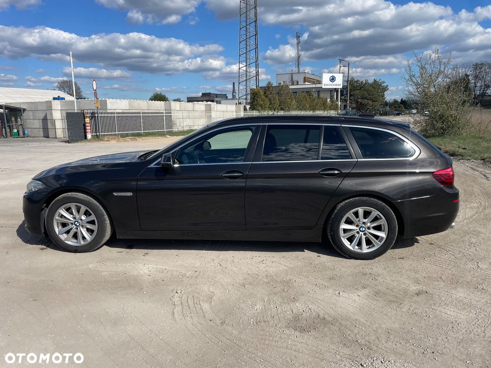 BMW Seria 5 525d Luxury Line - 9