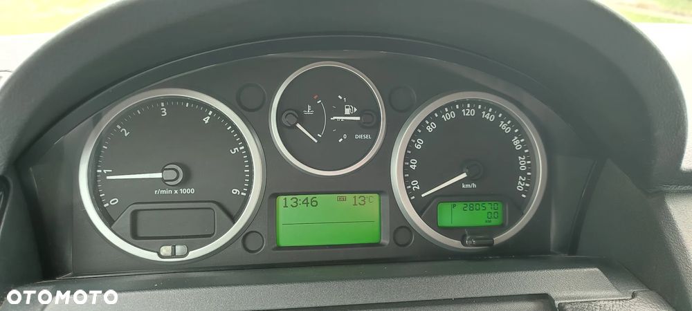 Land Rover Discovery 2.7D V6 HSE - 3