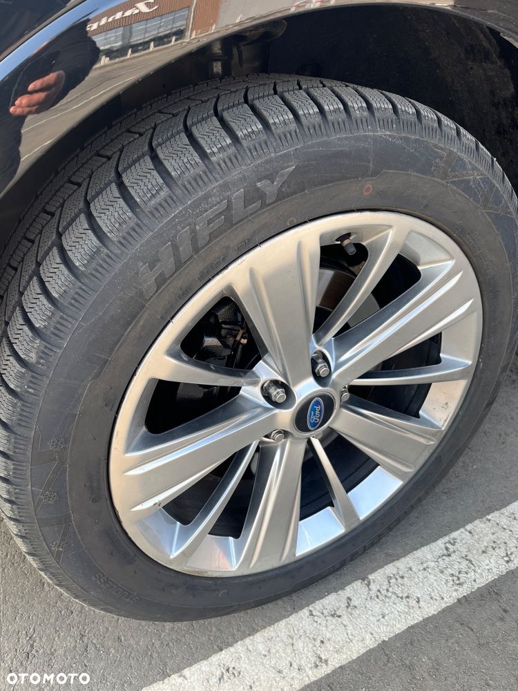 Ford Explorer - 25