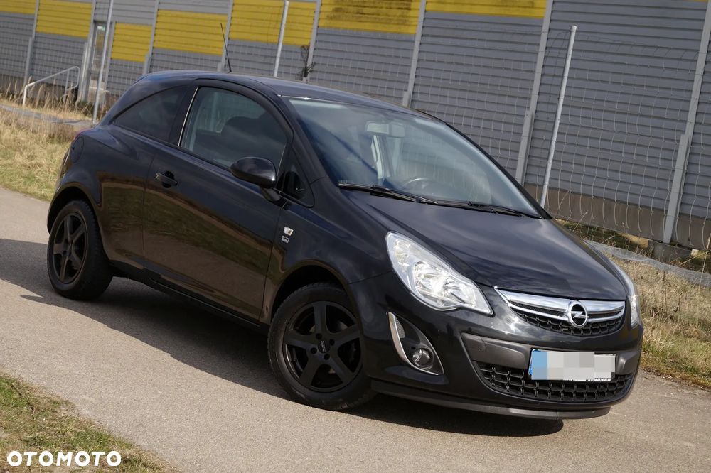 Opel Corsa 1.4 16V Cosmo - 1