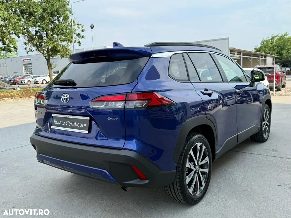Toyota Corolla Cross - 10