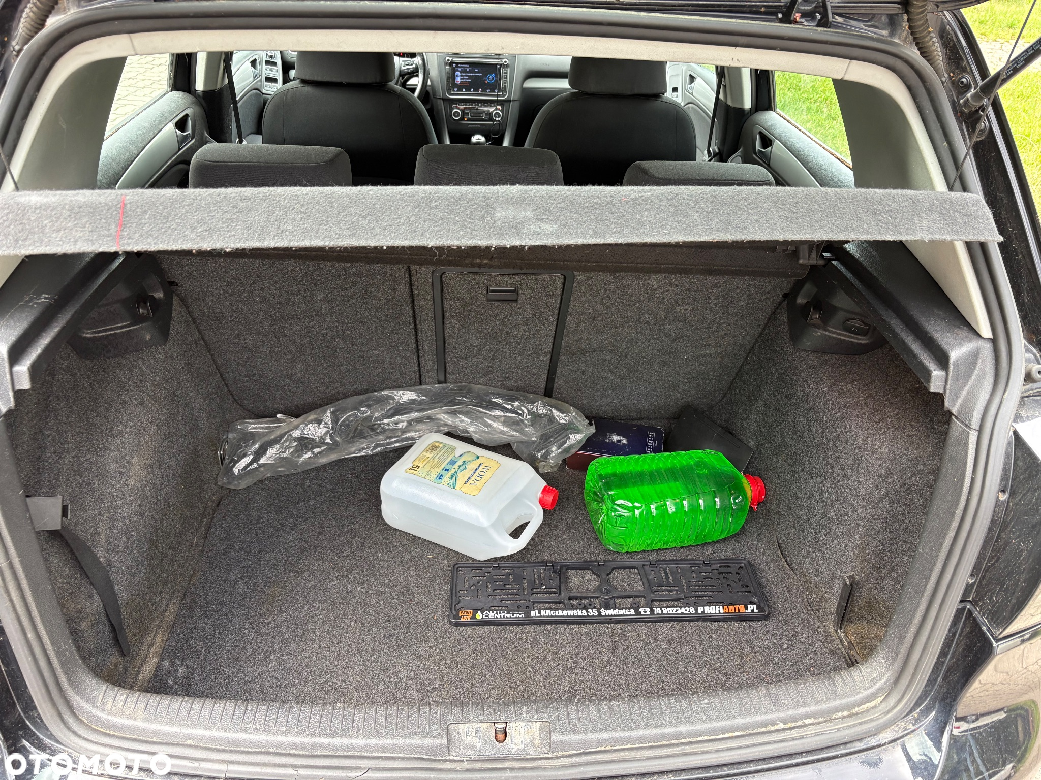Volkswagen Golf - 23