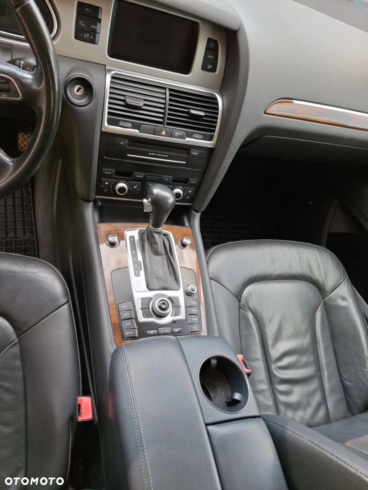 Audi Q7 3.0 TDI DPF clean diesel Quattro Tiptronic - 18