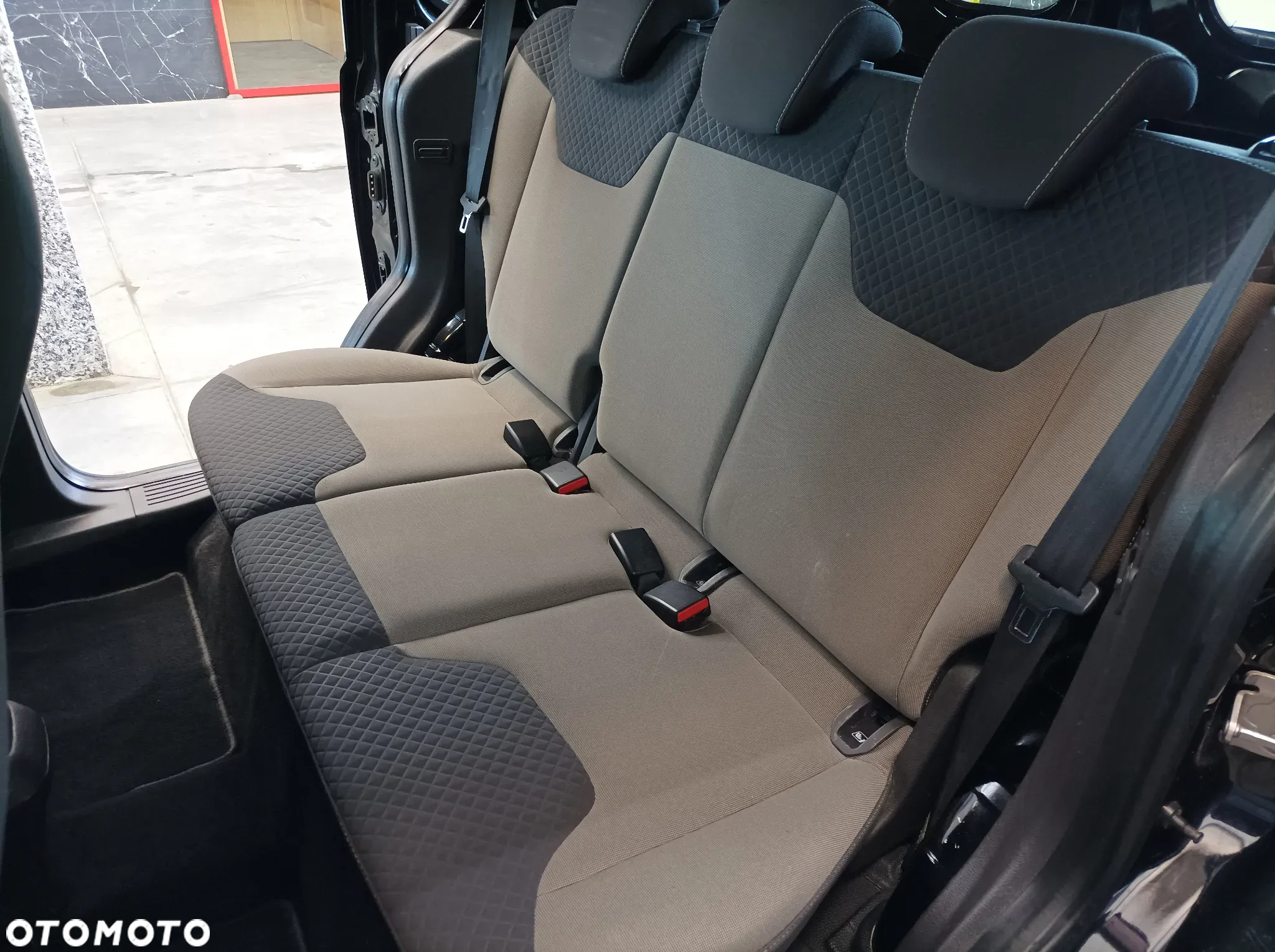 Ford Transit Courier S&S Trend - 28