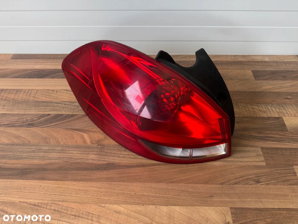 LAMPA TYŁ LEWA RENAULT CLIO III KOMBI 8200586843 - 4