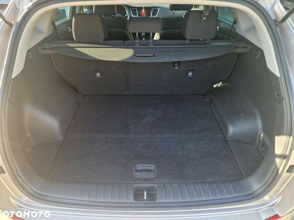 Hyundai Tucson 1.7 CRDI BlueDrive Comfort 2WD - 12