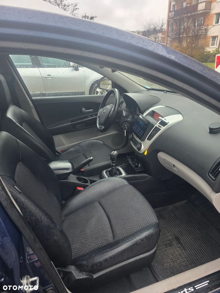 Kia Ceed 1.6 Comfort + - 6