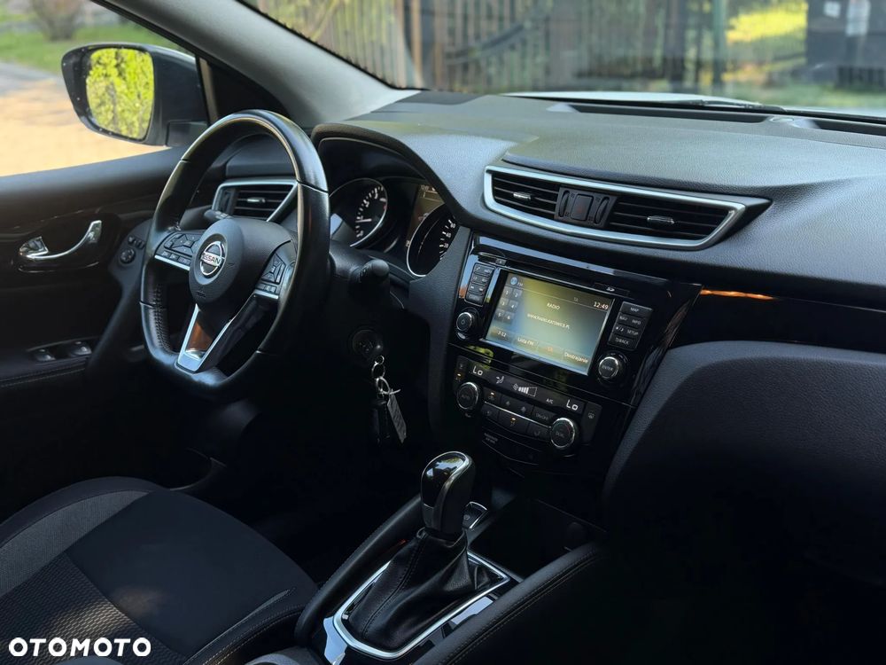 Nissan Qashqai 1.2 DIG-T Xtronic ACENTA - 10