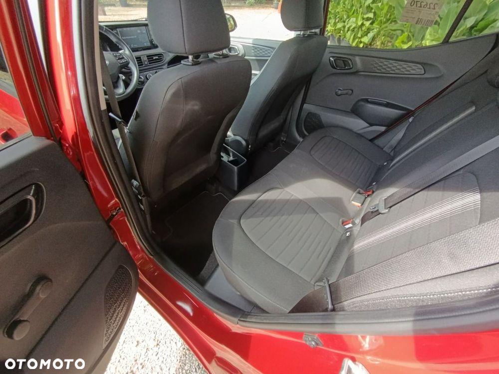 Hyundai i10 - 12