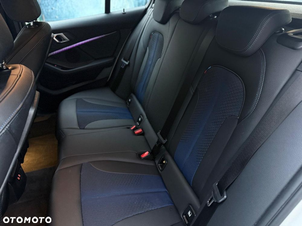 BMW Seria 1 118i M Sport - 34