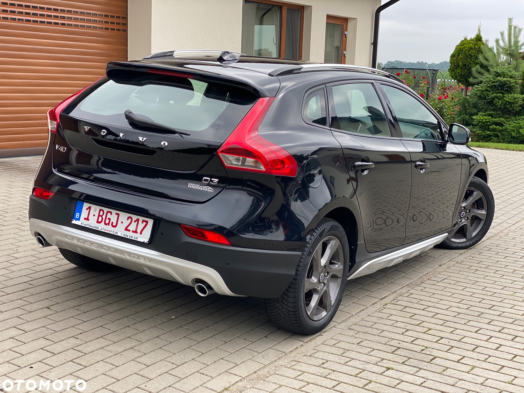 Volvo V40 Cross Country D3 Momentum - 2