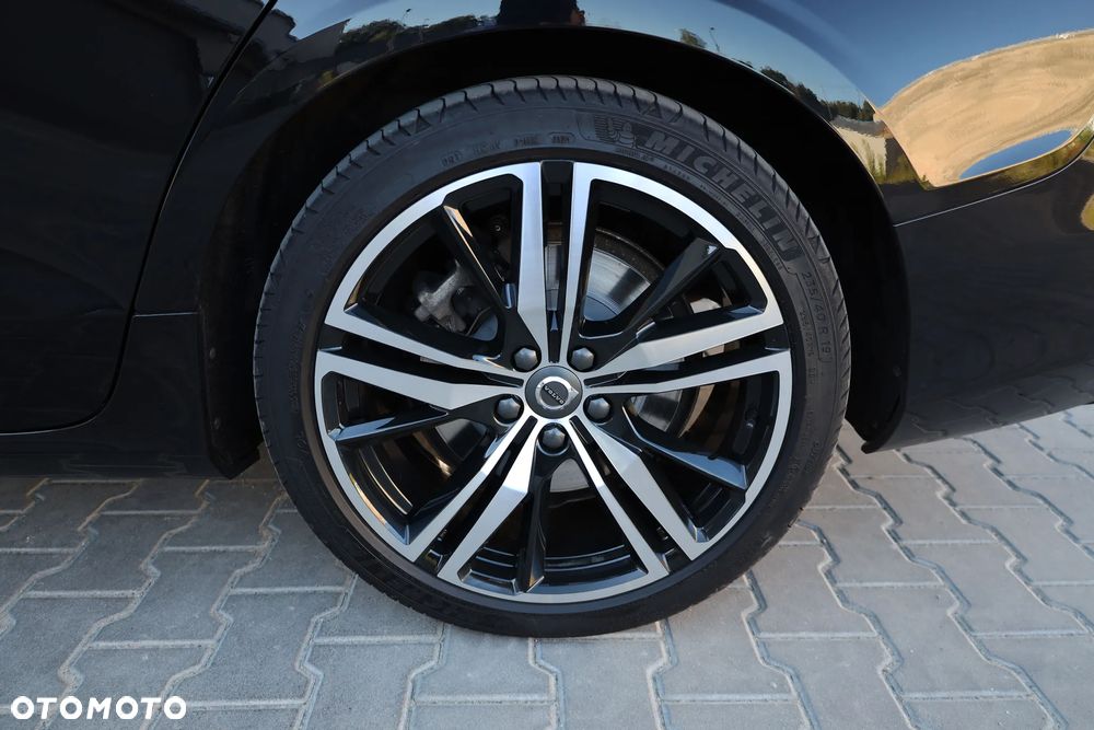 Volvo V60 T6 AWD Recharge Geartronic RDesign - 33