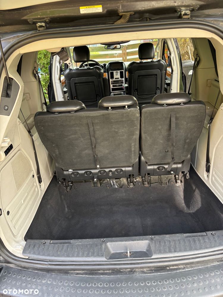 Chrysler Grand Voyager 2.8 CRD Limited - 35