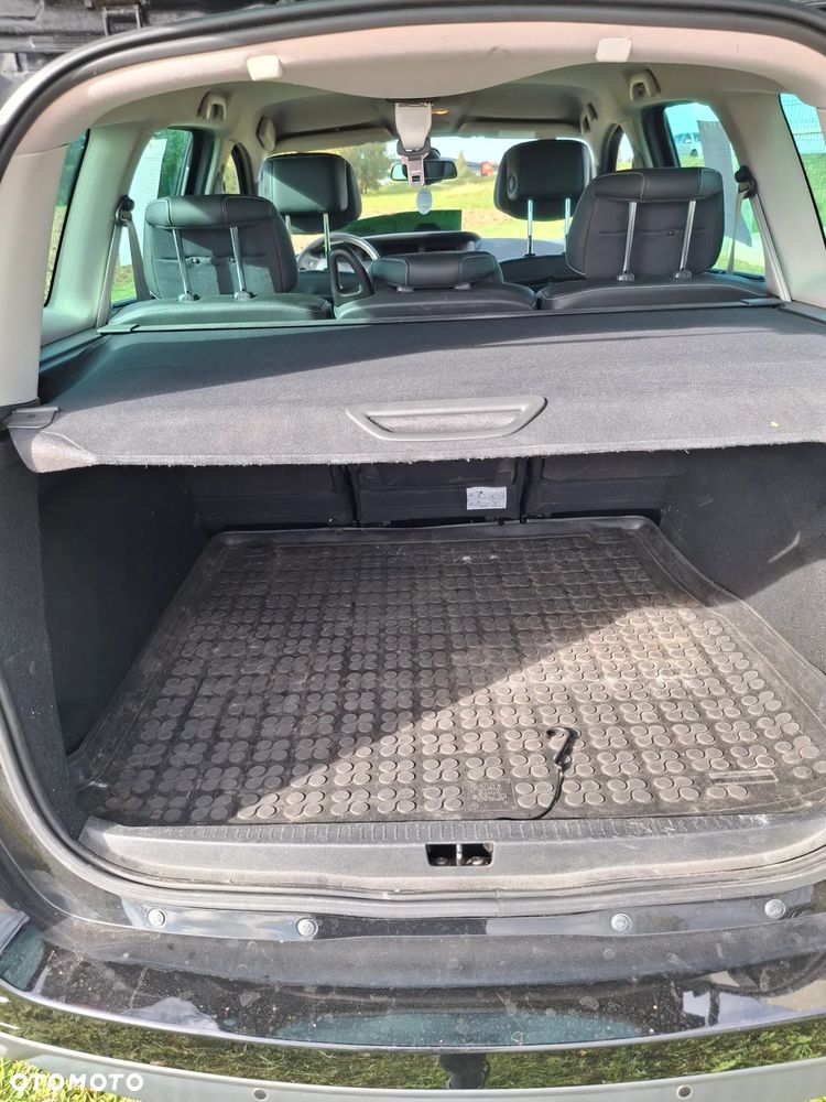 Renault Scenic 1.6 dCi Energy Bose Edition S&S - 4