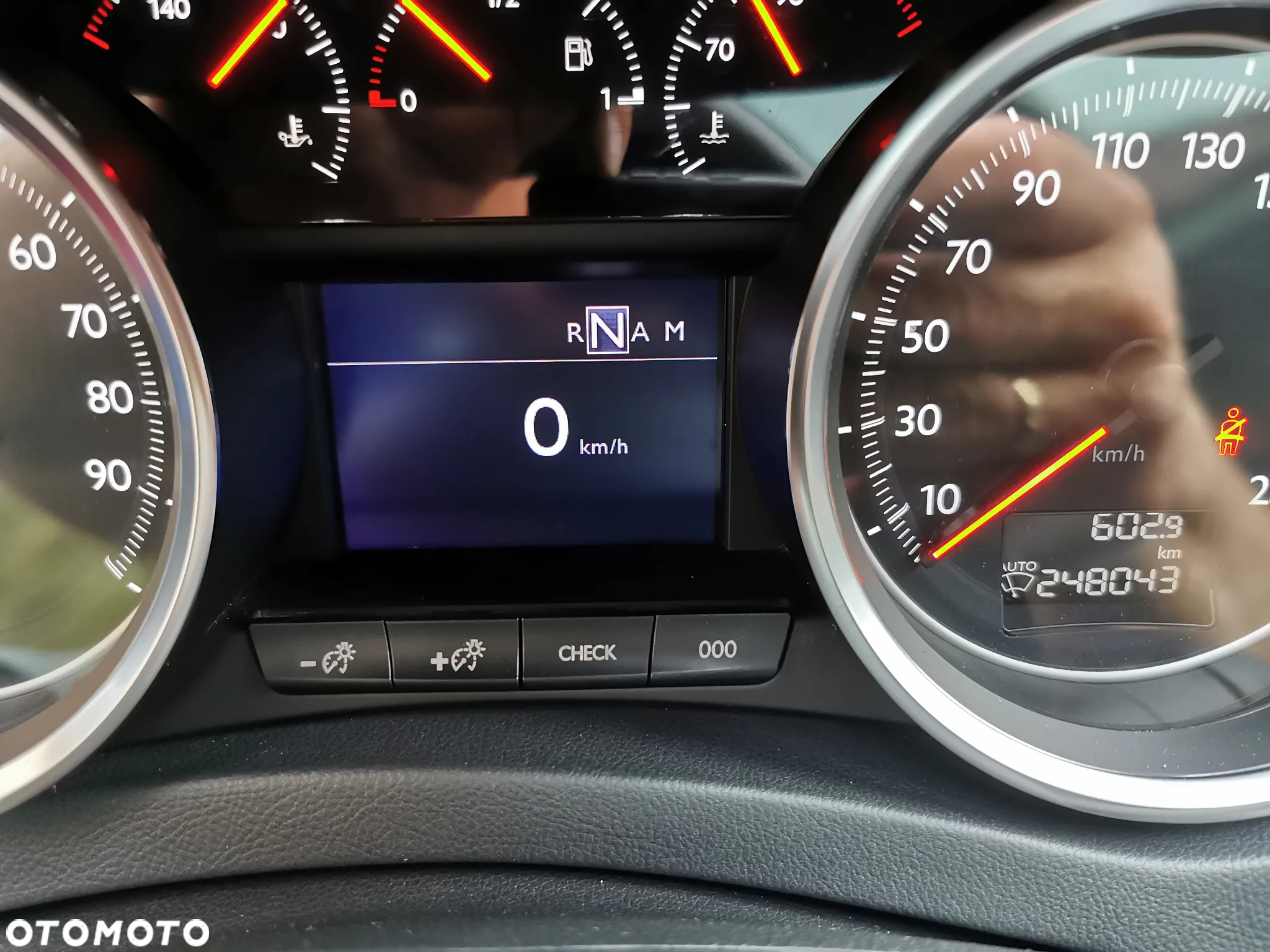 Peugeot 508 RXH 2.0 HDi HYbrid4 - 21