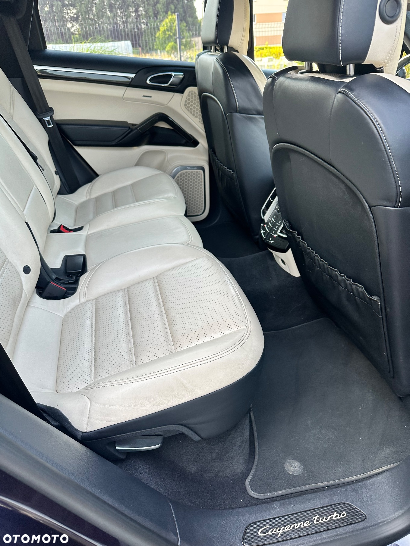 Porsche Cayenne Turbo - 37
