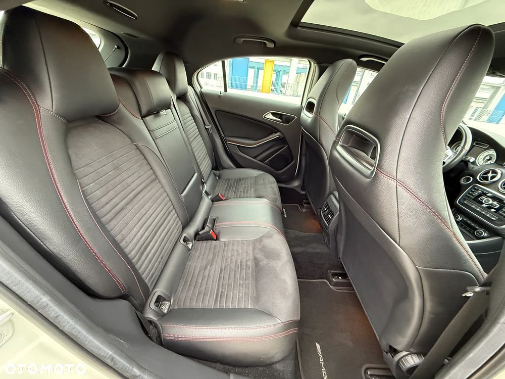 Mercedes-Benz Klasa A 250 4Matic 7G-DCT AMG Line - 23