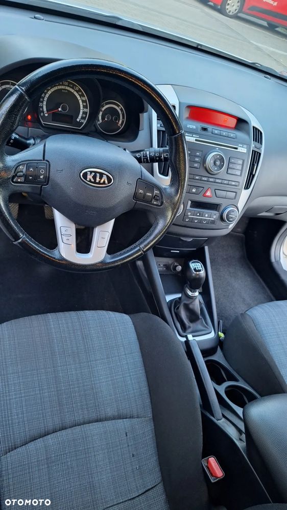 Kia Ceed 1.6 Crdi Comfort + - 16