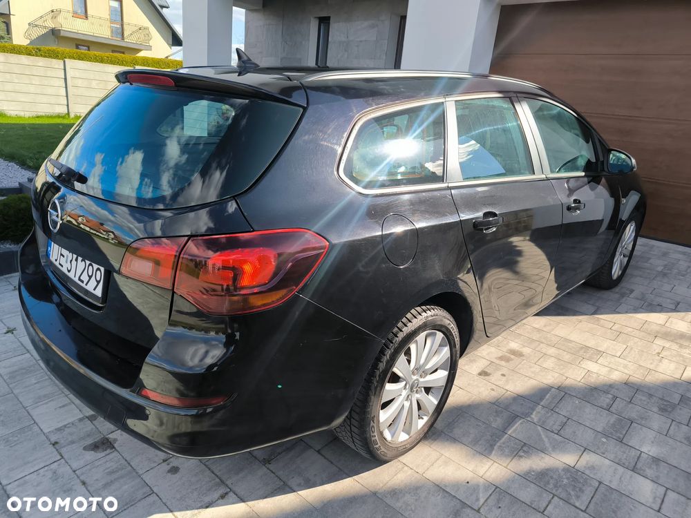 Opel Astra 1.7 CDTI DPF Cosmo - 3