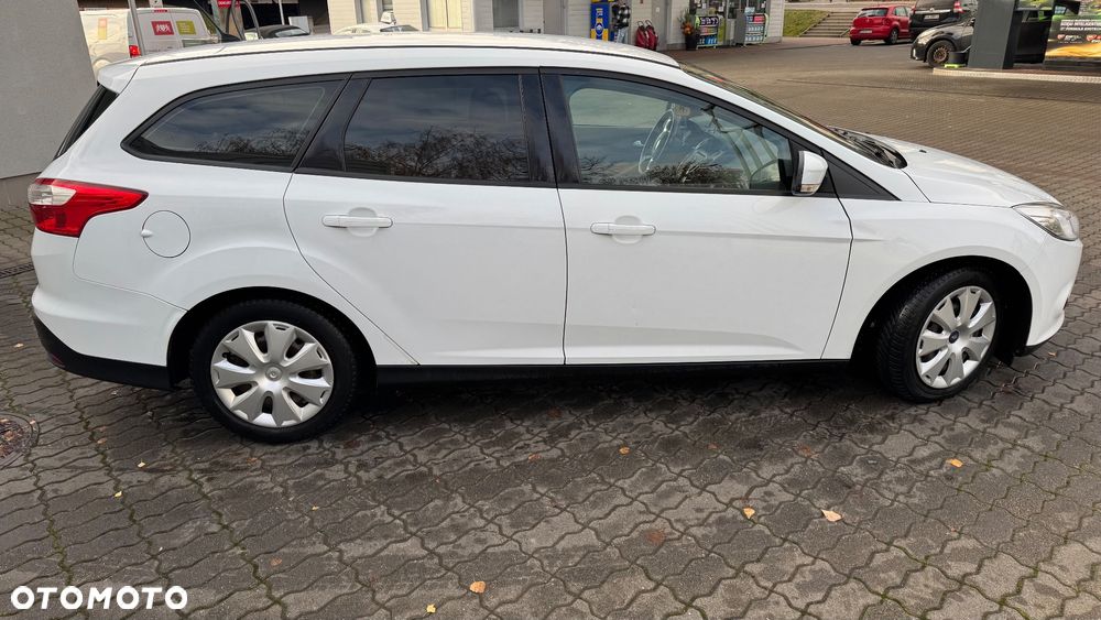Ford Focus 1.6 TDCi Ambiente - 4