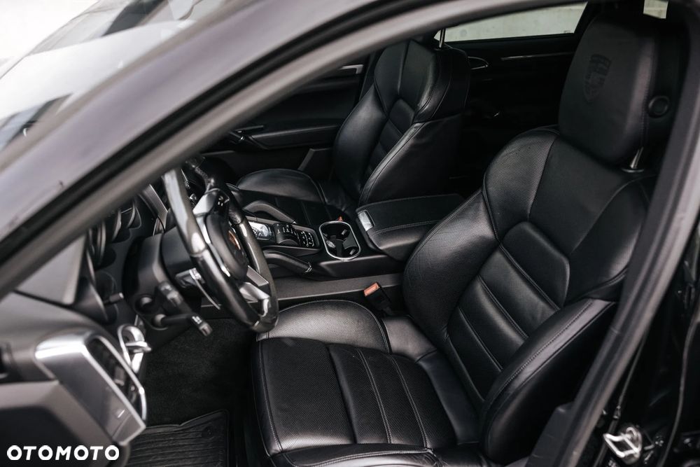 Porsche Cayenne E-Hybrid - 20