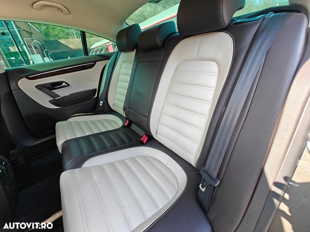 Volkswagen Passat CC - 17