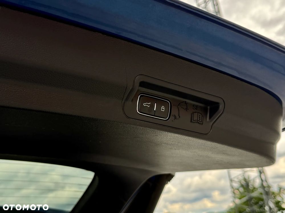 Ford Explorer - 37
