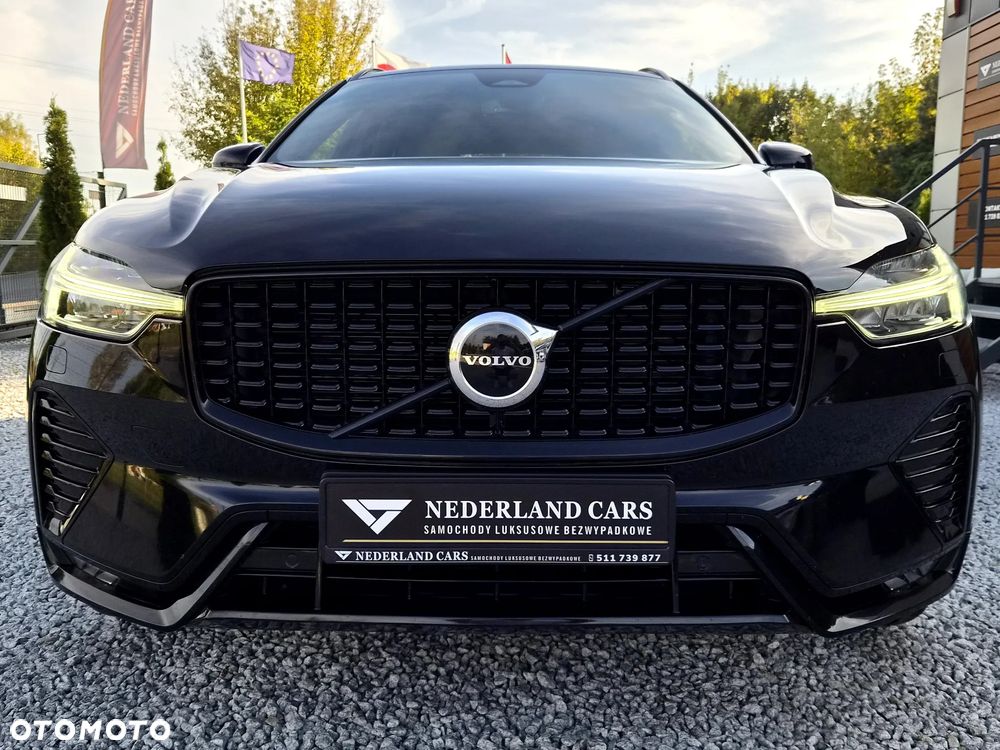 Volvo XC 60 B4 D Plus Dark - 41